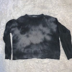 American Eagle smokey print sweater